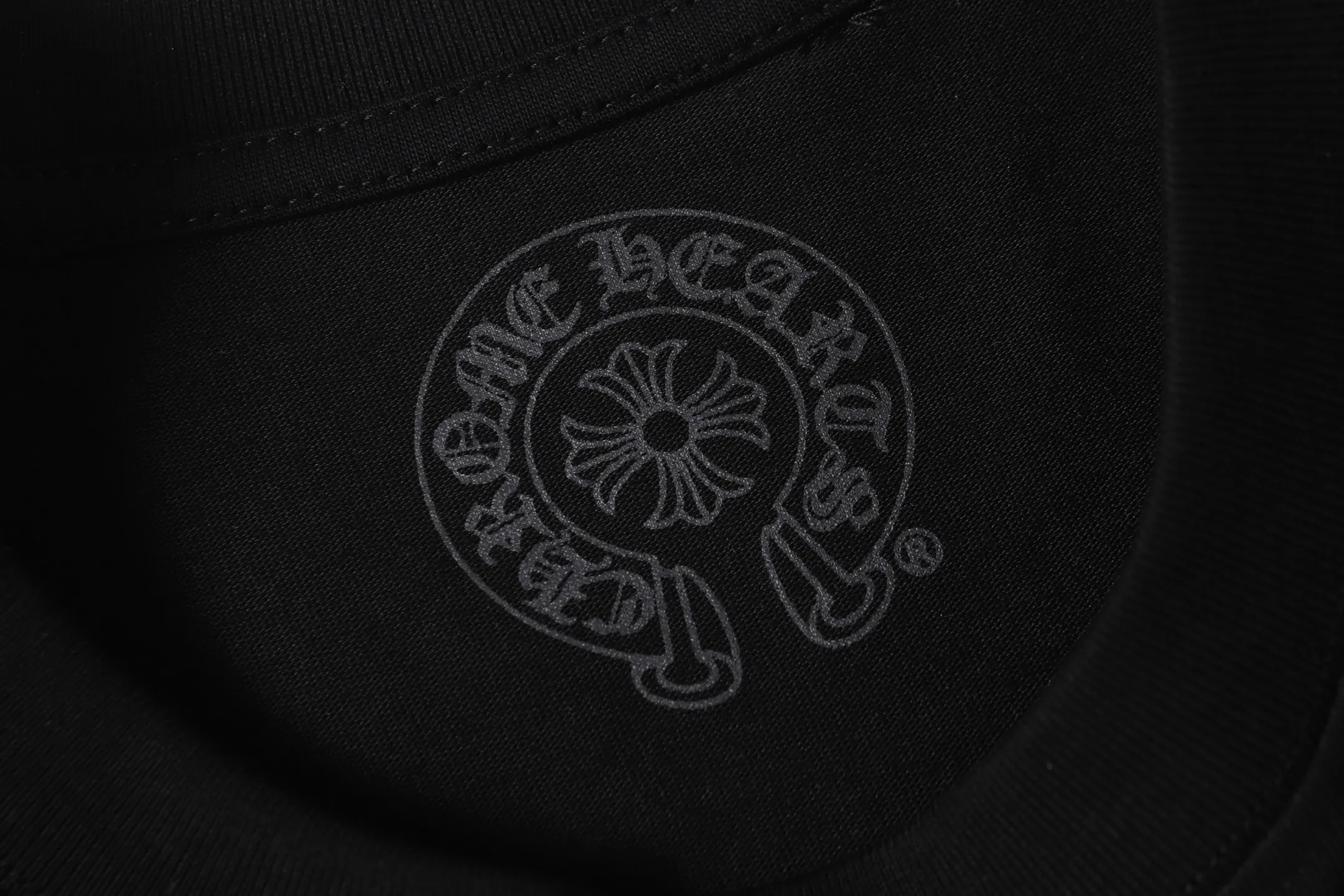 #K 2238 90 Chrome Hearts/ T Quality Colour： Black White Size: S M L XL